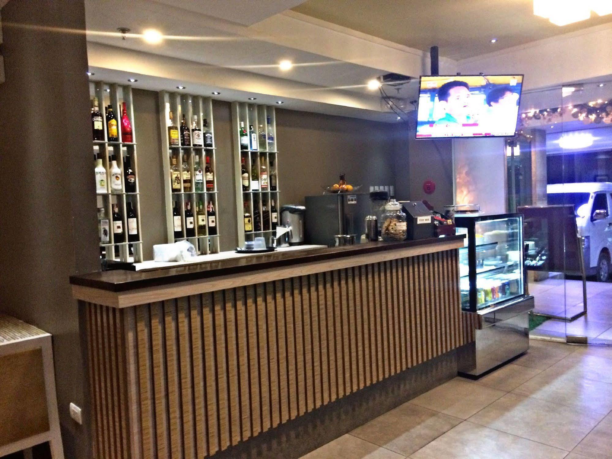 Belian Hotel Tagbilaran City Ngoại thất bức ảnh