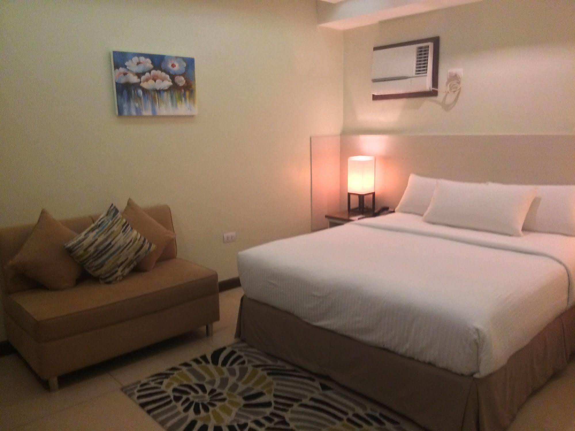 Belian Hotel Tagbilaran City Ngoại thất bức ảnh