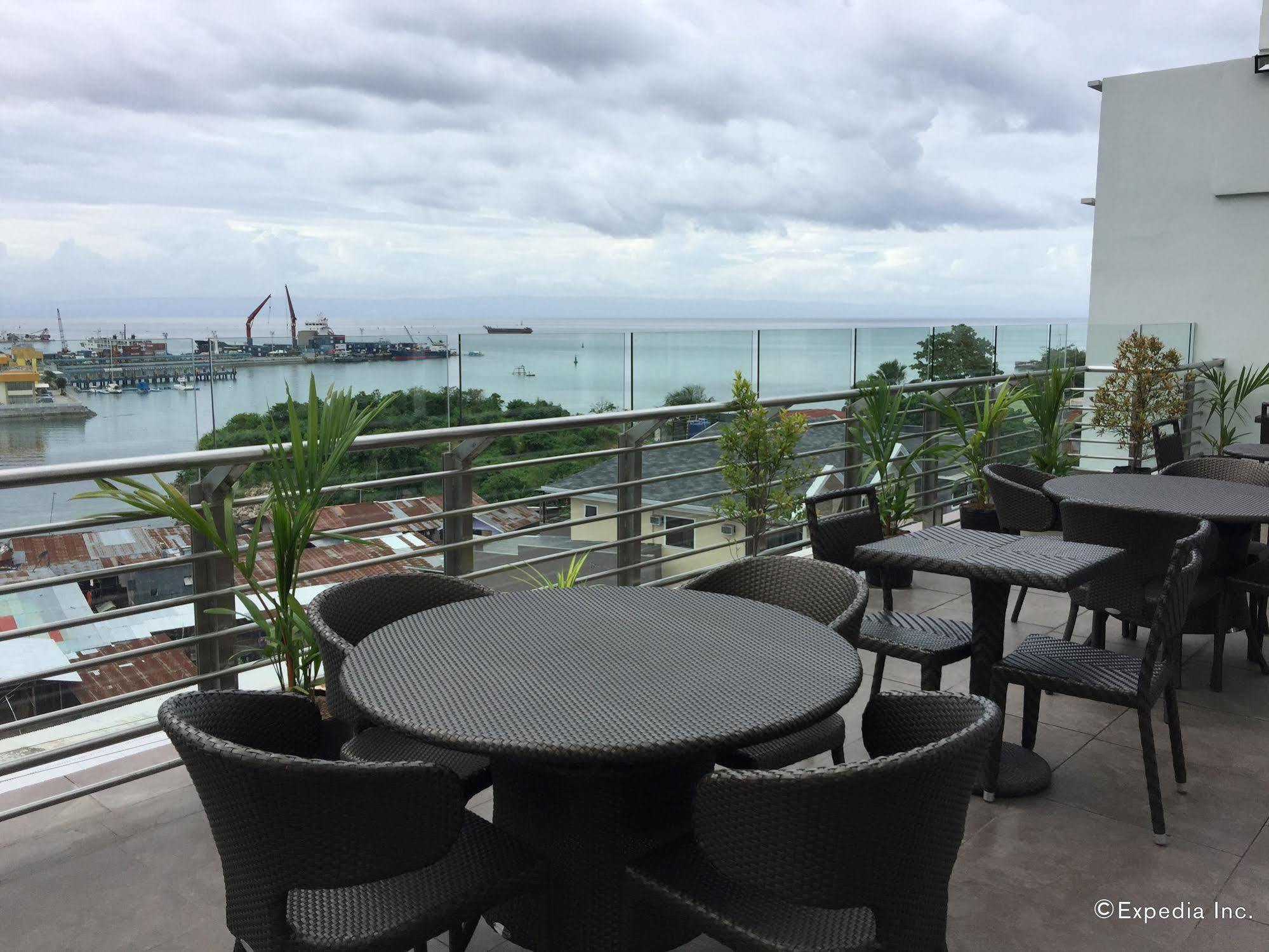 Belian Hotel Tagbilaran City Ngoại thất bức ảnh